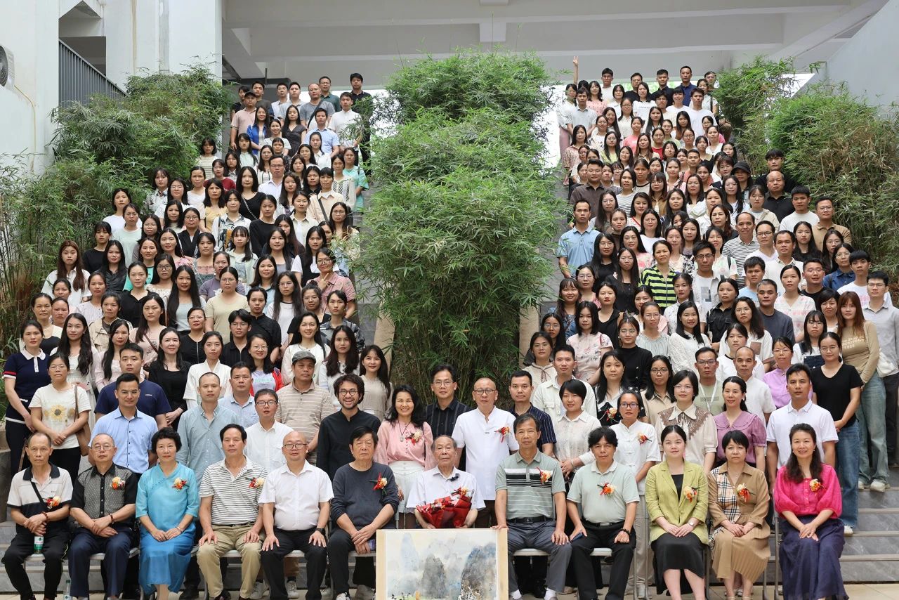 桂平市中小学美术教师水彩画专题培训活动暨大藤峡水彩画社成立仪式在我校顺利举行 丨 乐动在线（中国）科技公司